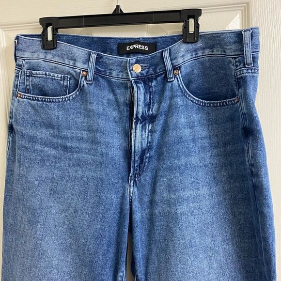 💼Like New Womens Express Original Wide Leg Cropped Jeans. - Picture 8 of 8